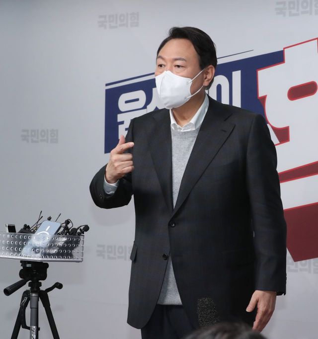 "오만한 사과는 안 하는 게 낫다…마지막 조언" 윤석열 꼬집은 권경애