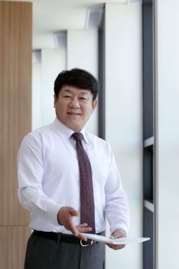 김윤식 신협중앙회장