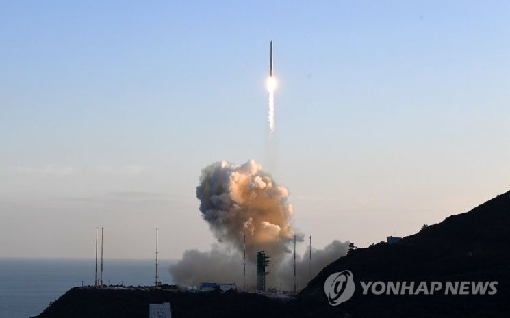 한국형 발사체 누리호가 지난 10월21일 전남 고흥군 나로우주센터에서 발사되고 있다. / 사진=연합뉴스