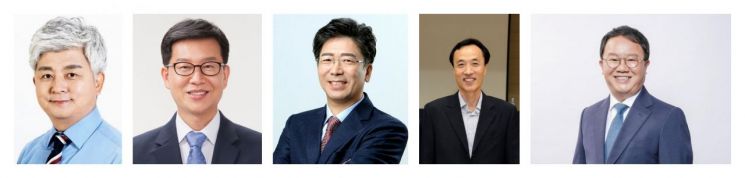 사진 왼쪽부터 김학실 광주시의원, 박병규 전 광주시부시장, 윤봉근 전 광주시의회 의장, 이성수 전 광산구부구청장, 최치현 전 청와대 행정관.(가나다 순)