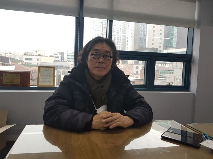 후랭키 배 작가.