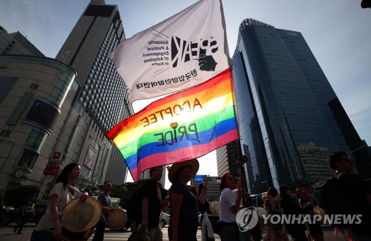 지난 2019년 서울광장에서 열린 서울퀴어문화축제 / 사진=연합뉴스