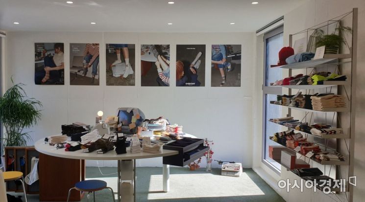 [인스타산책] 아이헤이트먼데이 - 월요병 치유하는 '소확행 양말가게'