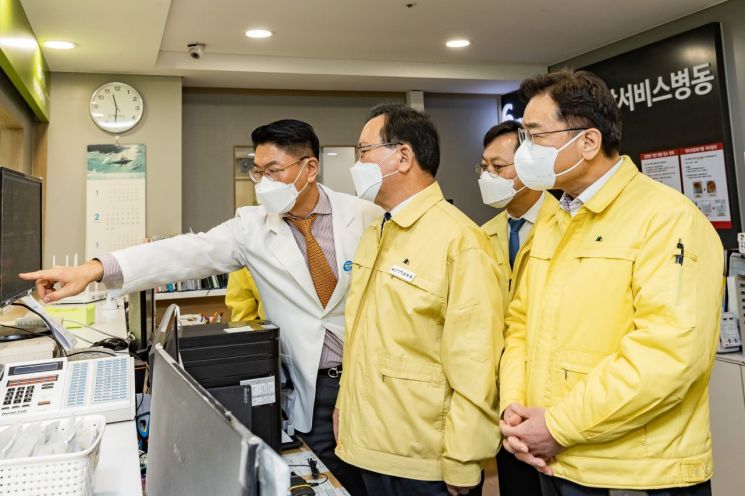 [포토]마포구 ·양천구 신년인사회 개최...김부겸 총리 혜민병원 방문 