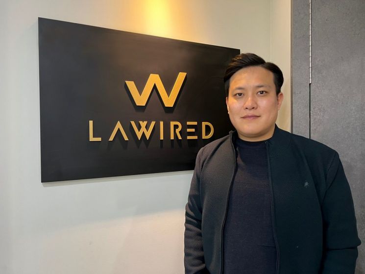 "감에 의존하지 않는 디지털 법률시장 개척할 것"