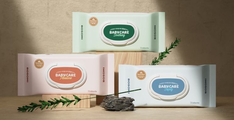 깨끗한나라, 아기 물티슈 '보솜이 천연물티슈 4종' 출시