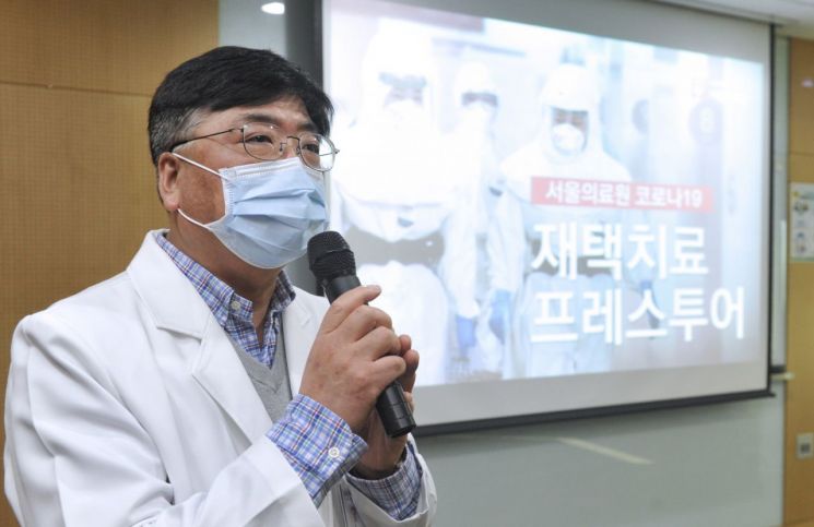 "재택치료 환자 야간콜은 주로 유아 보호자…외래 진료 많지 않아"