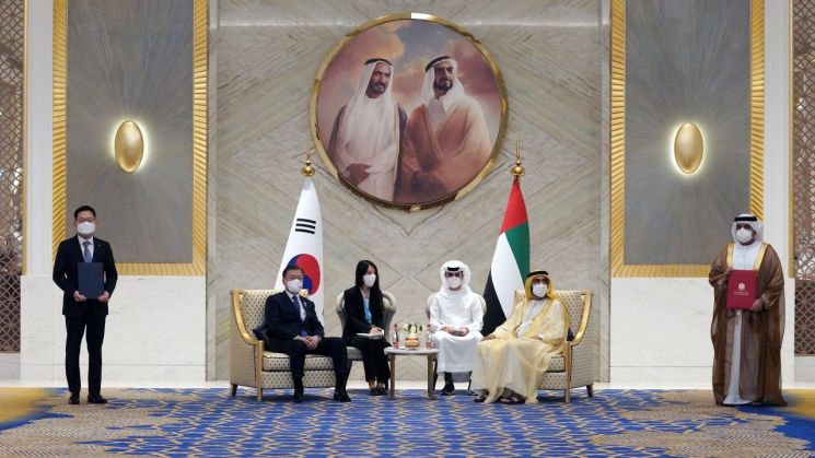 文대통령, UAE 부통령과 회담…"엑스포 경험 공유 희망"