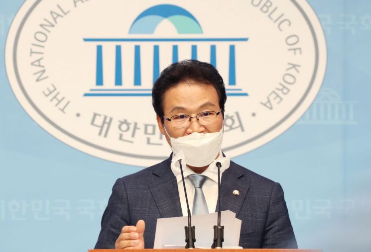 김용판 "北인민군 희생자 유족도 배·보상 받아야"