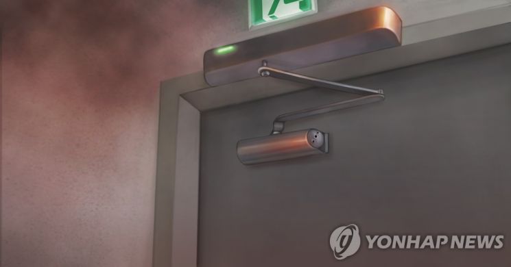 서울 동대문구 상가 건물서 불…6명 연기흡입