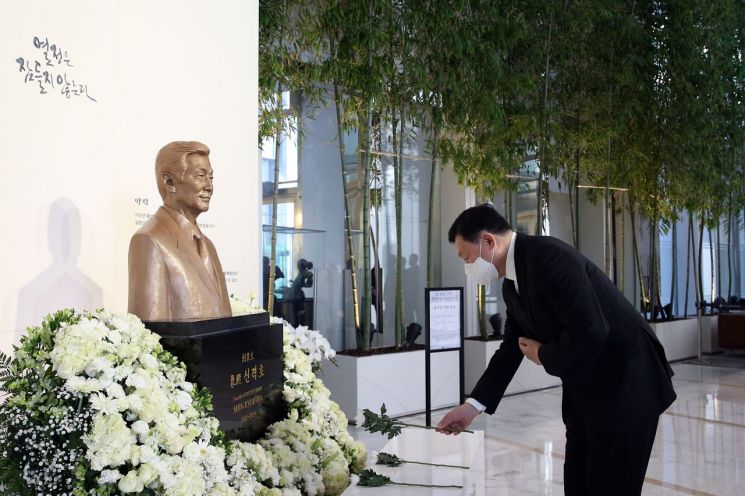 롯데그룹, 故 신격호 창업주 2주기 ‘조용한 추모’