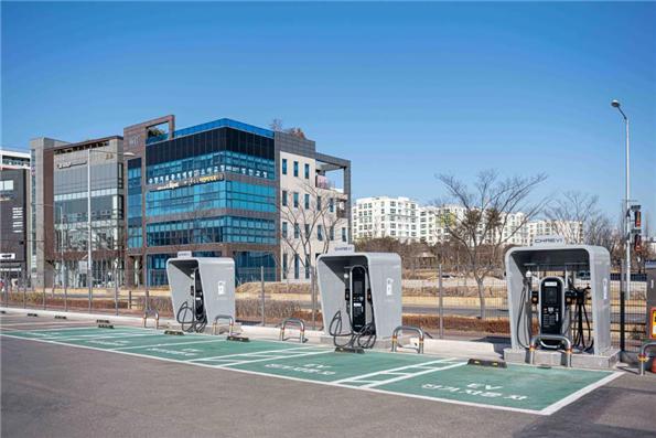 전기차 충전소(강남구 공영주차장)