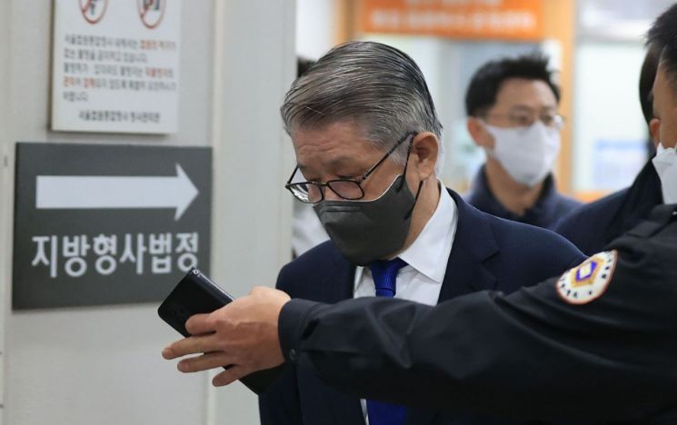 '2235억 횡령·배임' 혐의 최신원 오늘 1심 선고
