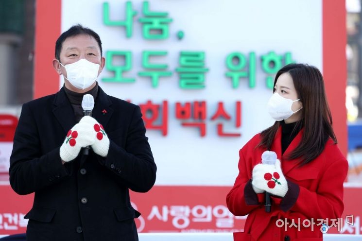 3일 서울시청 앞 광장에서 열린 ‘사랑의열매 희망 2022 나눔캠페인 폐막식’에서 홍보대사 허재가 발언하고 있다. /문호남 기자 munonam@