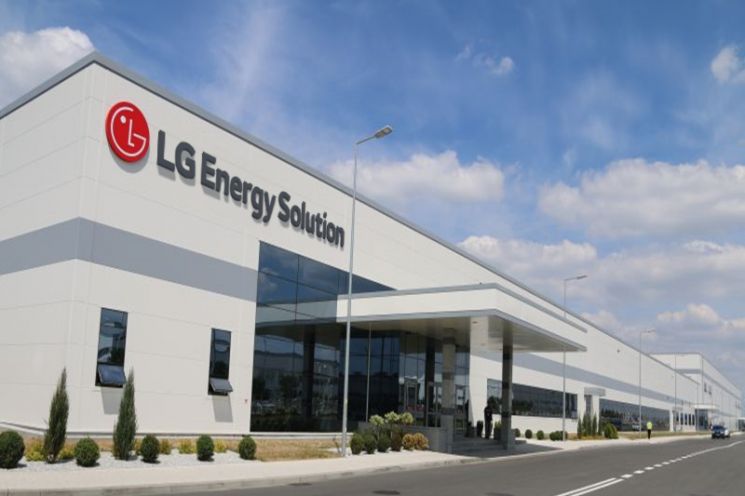 LG에너지솔루션 전기차 배터리 폴란드 공장 전경.(사진제공=LG엔솔)