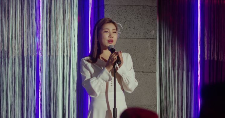 '진도 스타' 송가인, 영화 '매미소리' 배우로 시사회 참석