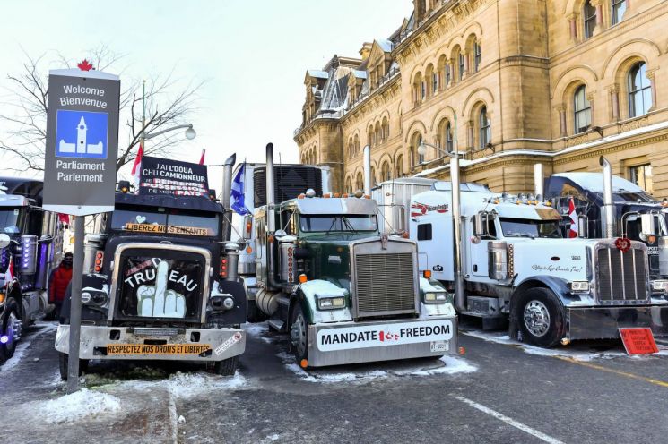 캐나다 수도 오타와, 코로나19 시위 장기화에 비상사태 선포
