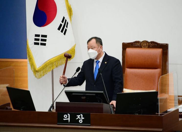 김인호 서울시의회 의장 “민생 회복과 주민자치 실현 최선 다할 것 ”