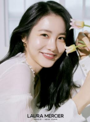로라 메르시에, 배우 신예은과 뷰티 화보 공개