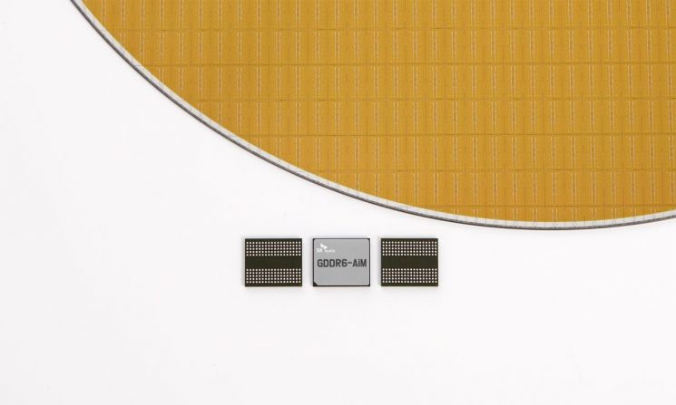 SK하이닉스가 개발한 차세대 메모리반도체 PIM이 적용된 ‘GDDR6-AiM’ (사진=SK하이닉스 제공)
