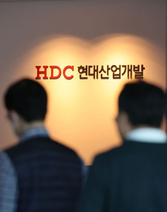 [속보] HDC현산 영업 당분간 계속… 法, 효력정지 결정