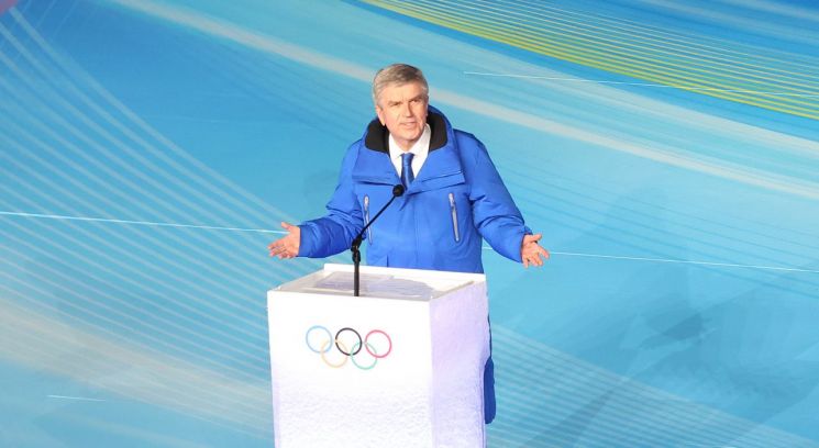 토마스 바흐 IOC 위원장이 20일 중국 베이징 국립경기장에서 열린 2022 베이징 동계올림픽 폐회식에서 발언하고 있다. 사진 = 연합뉴스