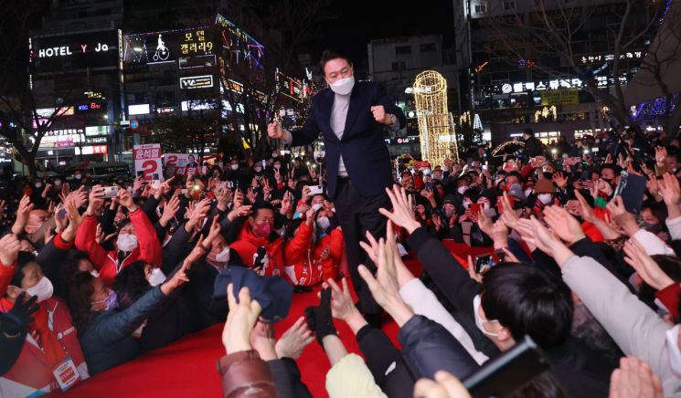 이낙연 "尹·국힘, 故 노무현·김대중 죽음 내몰았던 일 먼저 사과하라"