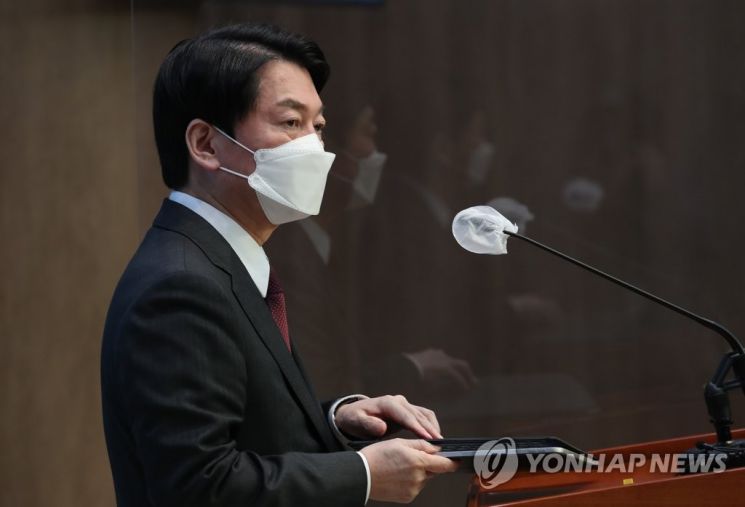 안 후보는 지난 20일 국회 기자회견에서 윤 후보와의 단일화 논의 결렬을 선언했다. / 사진=연합뉴스
