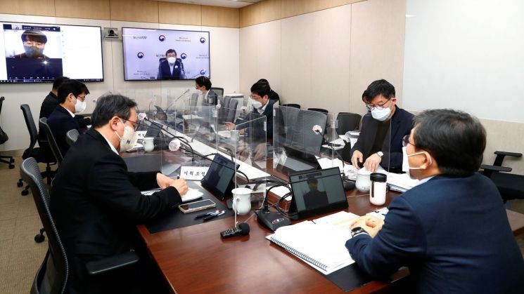 권덕철 복지부 장관, "오미크론 특성에 맞춰 엔데믹 준비중"