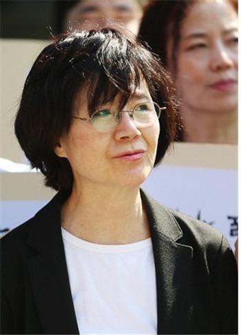 윤정모 소설가