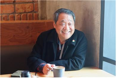 박관서 시인