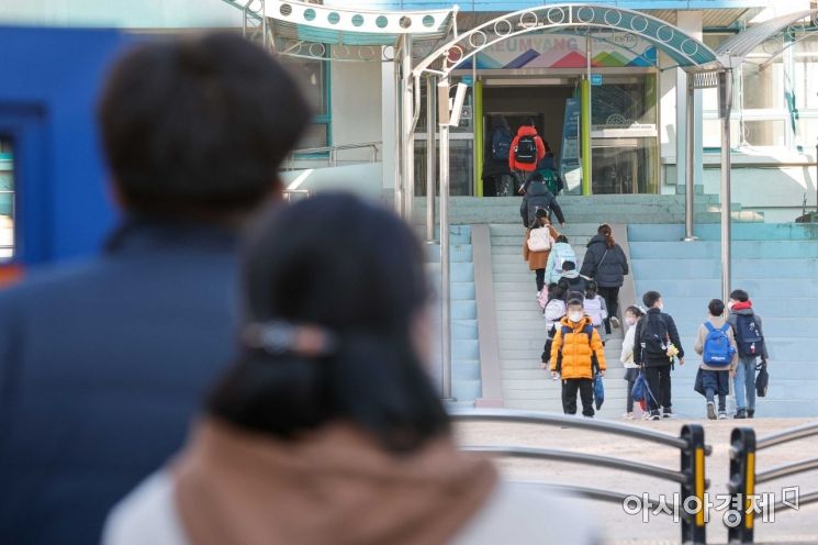 사건 이후 늘봄학교 참여율 감소…"학교 안전 강화"