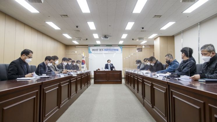 [포토]성장현 용산구청장 어린이집에 방역 물품 전달