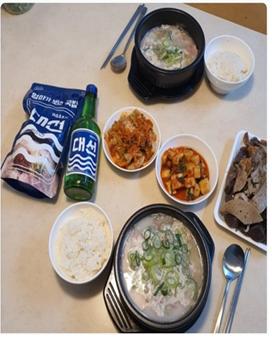 대선소주와 돼지국밥 밀키트 제품.