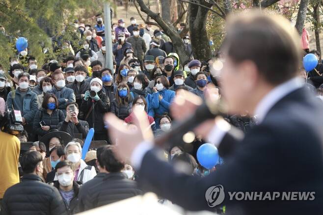 [현장in]‘보수 심장’ 대구 “열에 아홉은 尹입니더” 물밑선 “TK 싹쓸이, 나아진 게 뭐가 있노”