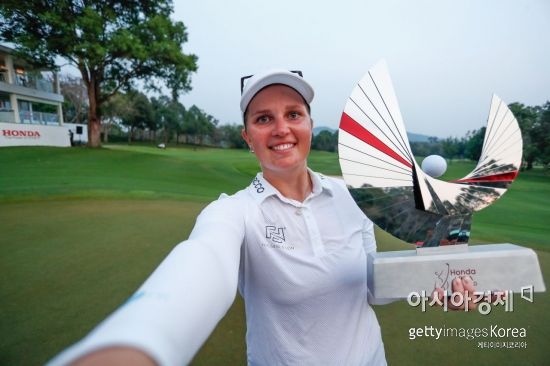 [골프토픽] 마센 "세계랭킹 55위→ 33위"…고진영 ‘0.96점 차 넘버 1’