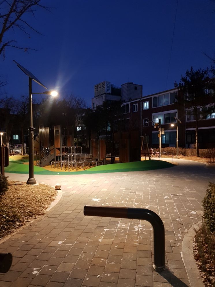 동개울 어린이공원 태양광 공원등