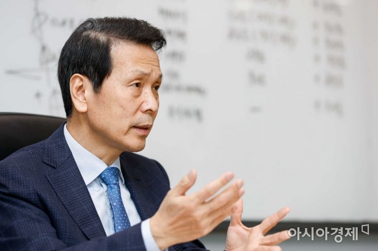 배재규 한국투자신탁운용 대표이사가 지난 3월16일 서울 여의도 한국투자신탁운용에서 인터뷰 하고 있다./강진형 기자aymsdream@