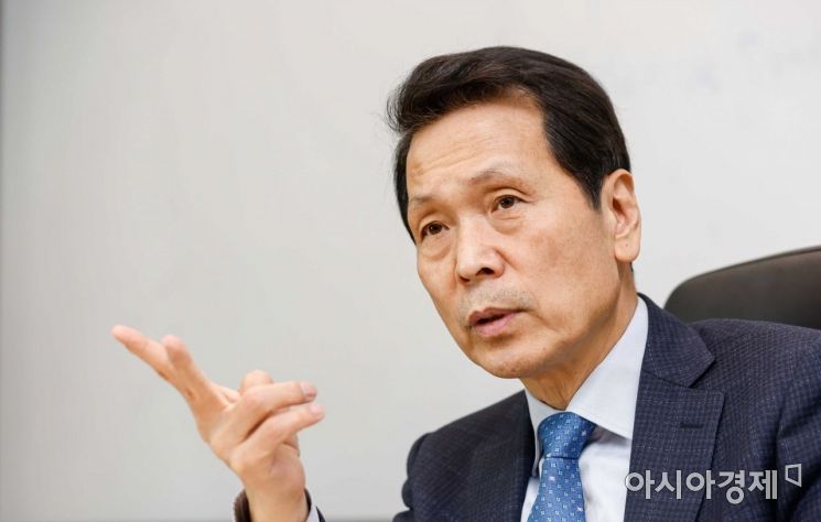 배재규 한국투자신탁운용 대표이사가 16일 서울 여의도 한국투자신탁운용에서 인터뷰 하고 있다./강진형 기자aymsdream@