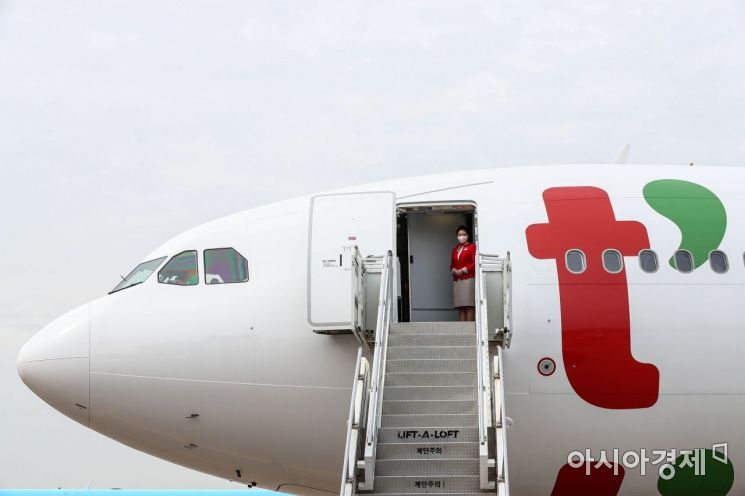 티웨이항공, 제주~싱가포르 정기편 신규 취항