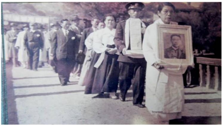 1955년 해동사 위패 봉안식. 사진 = 장흥군 제공