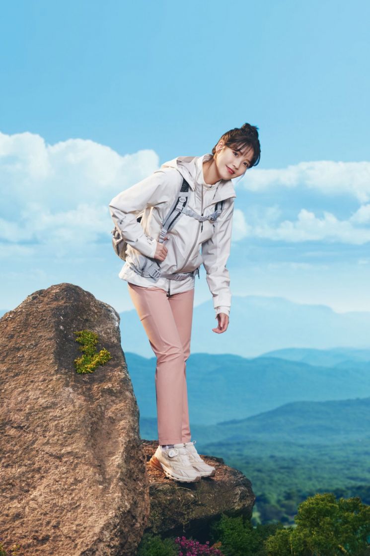 블랙야크, 봄 산행 아이템으로 상춘기 등산객 공략 - 아시아경제