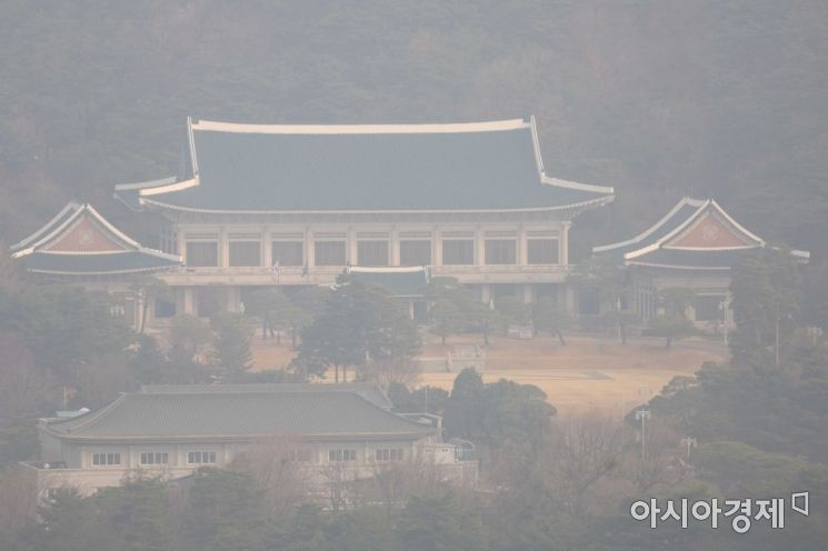 靑 NSC 상임위 개최…우크라 민간인 학살 금지 촉구