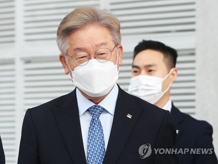 “尹 의지·국힘 태도에 달려 있어” 박홍근 체제 정국 뇌관 가득 