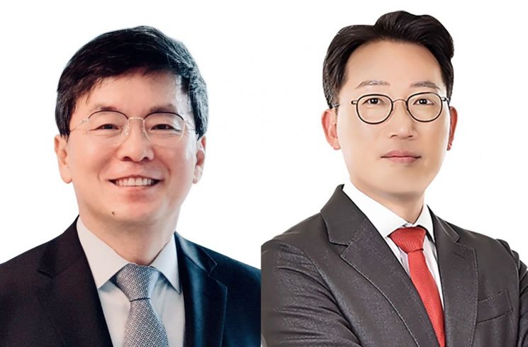 송수영 휴온스 대표이사 사장(왼쪽), 윤상배 대표이사 부사장.