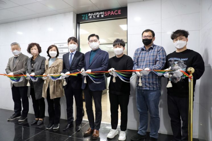 도봉구, 올 한 해 지역 일자리 1만675개 만든다...관악구, 2022년 청년일자리 지원 총력