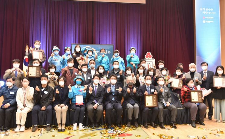 충정공 민영환 선생 동상 충정로 이전