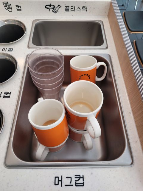 "환경부 지침 때문에 많이 불편하네요"…'일회용품 규제' 첫날, 카페 직원·고객 모두 불만