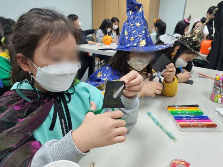 송파구, 방과후돌봄 ‘온스쿨’ 사업 시작…영등포구, 외국인 아동 보육료 지원 