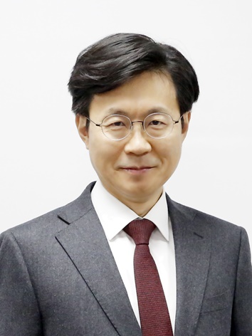 전남대병원 윤경철 교수 연구팀, 대한안과학회 학술상 수상